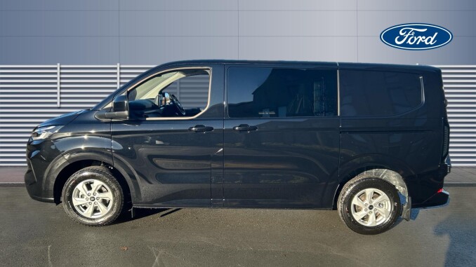 Ford Transit Custom 320 L1 Diesel Fwd 2.0 EcoBlue 150ps H1 Double Cab Van Limited - Image 4